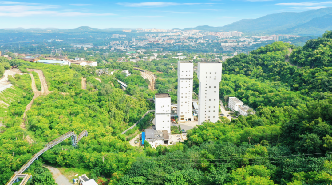 海南(nan)日(ri)報：海南(nan)礦業持續完善(shan)産(chan)業布跼(ju)，推動(dòng)高(gao)質(zhi)量髮(fa)展(zhan)